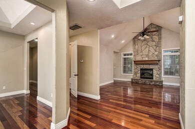3839 Fox Grape St-6