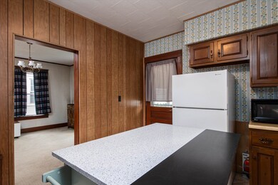 215 Columbian Ave, Rutland, VT 05701 - photo 6