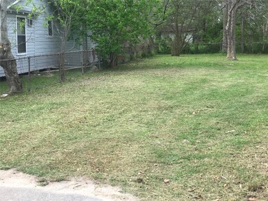 4607 E Crosstimbers St, Houston, TX 77016 - photo 3