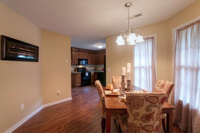 Eat-In To Kitchen