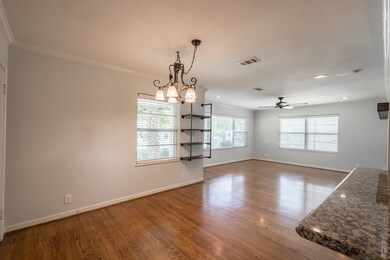 1337 Martin St, Houston, TX 77018 - photo 7