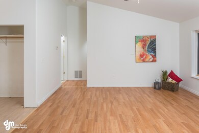 Living Room_DMD_0653-FULL