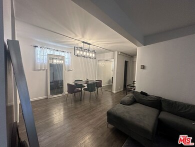 13747 Vanowen St unit 105, Van Nuys, CA 91405 - photo 4