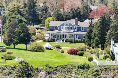Stunning home in Cedarcrest Association