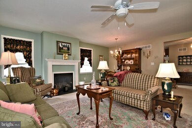 151 W Harmony Dr, Pottstown, PA 19464 - photo 5