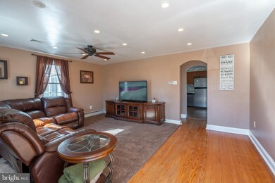 51 E School St, Hatfield, PA 19440 - photo 4