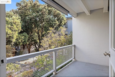 7 Commodore Dr unit A355, Emeryville, CA 94608 - photo 6