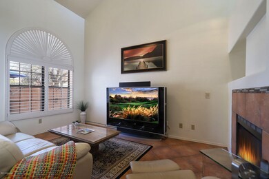 Great rm Plantation shutters