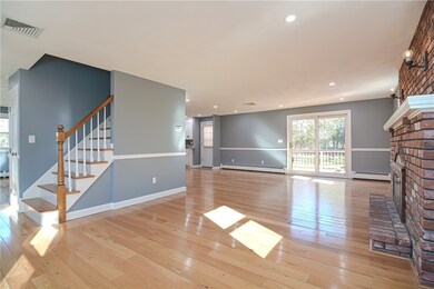 5 Redic Ct, Bristol, RI 02809 - photo 3