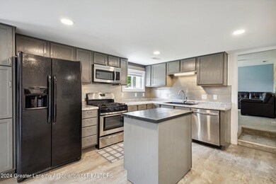 317-Leonard-St-Eaton-Rapids-MI-48827-Win