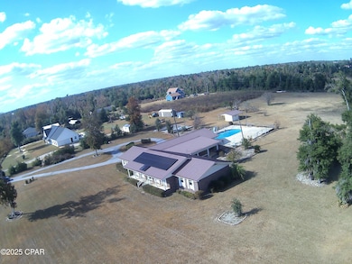 4883 Davis Dr, Marianna, FL 32446 - photo 5