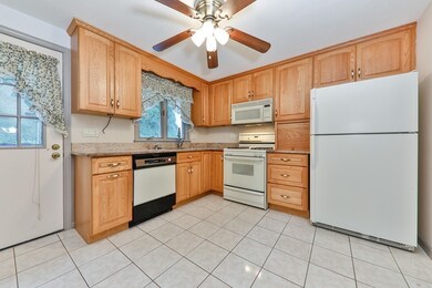 27 Gardiner Rd, Quincy, MA 02169 - photo 6
