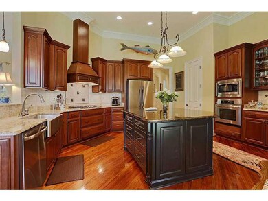 Kitchen. Wow, what a great kitchen to enjoy prepar