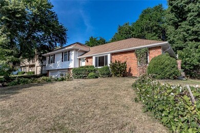 6520 Mastin St, Shawnee, KS 66203 - photo 2