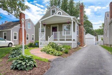 105 E Royal Forrest-2