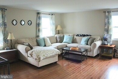 4407 Moylan Ln, Fairfax, VA 22033 - photo 4