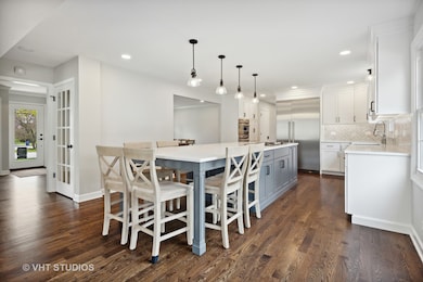 852 Mt Vernon Ct, Naperville, IL 60563 - photo 6