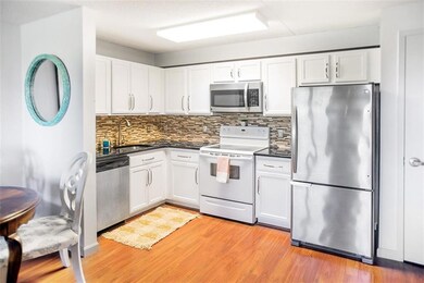 The Coral House unit 3N, Rockaway Beach, NY 11693 - photo 4