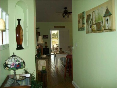 Foyer.