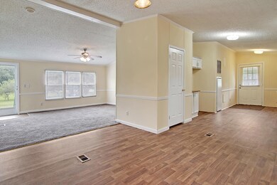 CREM_1827 S Live Oak Dr_029