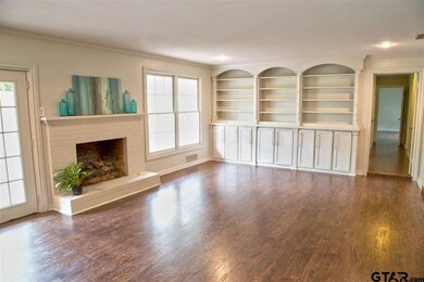 4000 4000 Cloverdale Dr, Tyler, TX 75701 - photo 3