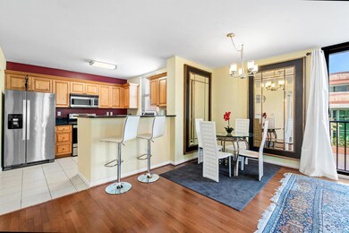 Tower Condominium at Cityplace unit 402, West Palm Beach, FL 33401 - photo 3