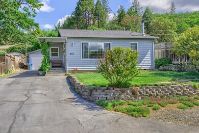 351 N 5th Ave, Gold Hill, OR 97525 - photo 2