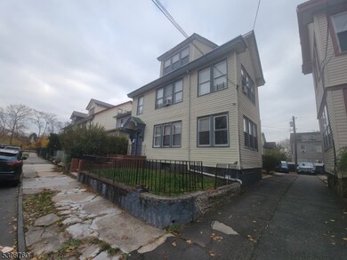 68 Huntington Terrace unit 3, Newark, NJ 07112 - photo 3