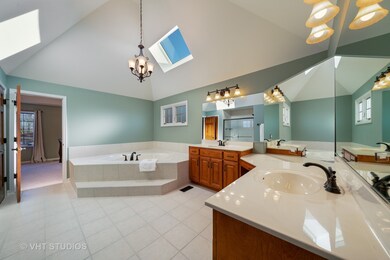 2227 Joyce Ln, Naperville, IL 60564 - photo 5