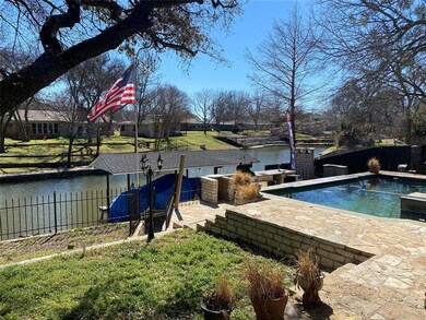 219 Granada Calle St, Granbury, TX 76049 - photo 6