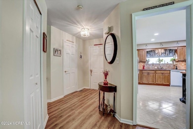 32 Kennedy Ct, North Middletown, NJ 07748 - photo 7