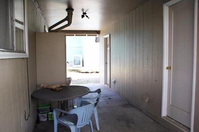 403 S B St unit A&B, Phoenix, OR 97535 - photo 3