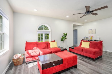 3405 N 5th St Photo 4