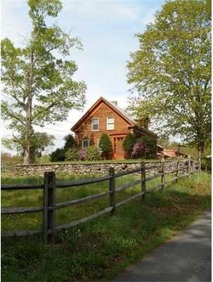 170 Wheeler Ave, Orange, MA 01364 - photo 2