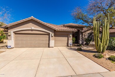 Three car garage in Tatum Ridge.