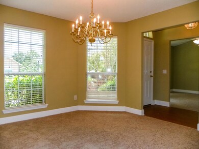 DINING ROOM (2)