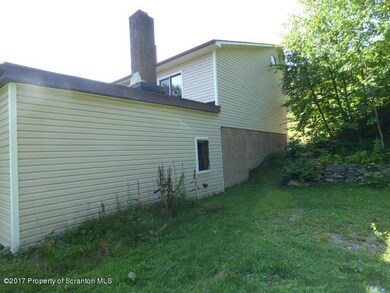 112 Mosswood Rd, Roaring Brook Township, PA 18444 - photo 4