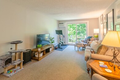 98 Pemberton St unit 34, Dracut, MA 01826 - photo 7