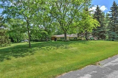 2370 Kathleen St, Fitchburg, WI 53711 - photo 3