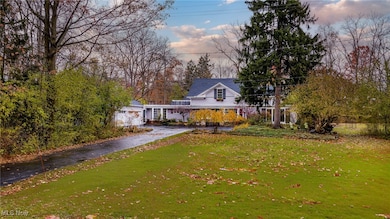 15815 Shaker Blvd, Cleveland, OH 44120 - photo 2