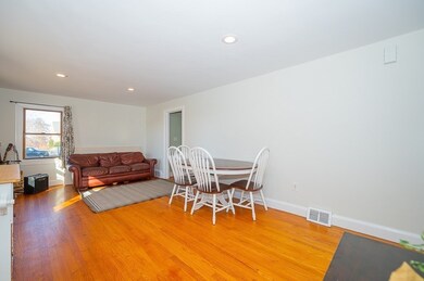11 Uxbridge Rd, Sutton, MA 01590 - photo 3
