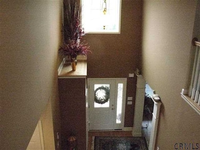 21 Yardley Ct, Albany, NY 12211 - photo 2