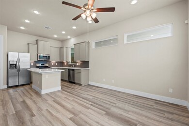 9012 Lonestar Creekbend Ln, Houston, TX 77080 - photo 5