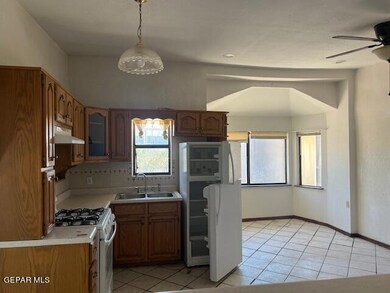 8149 Alameda Ave unit Rear, El Paso, TX 79907 - photo 5