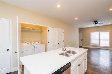 406 W Matthews Ave, Jonesboro, AR 72401 - photo 6