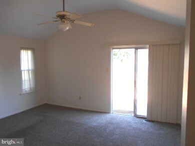 662 Kenney Ln, Brookhaven, PA 19015 - photo 6