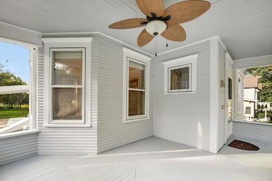 802 Park St, Reinbeck, IA 50669 - photo 5