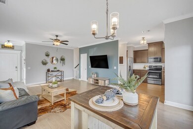 744 Fairview Cir, Hinesville, GA 31313 - photo 6