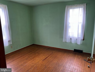 924 W 6th St, Lewistown, PA 17044 - photo 7