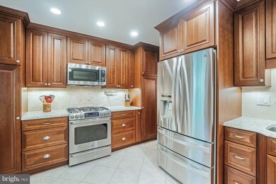 5006 Domain Place, Alexandria, VA 22311 - photo 3